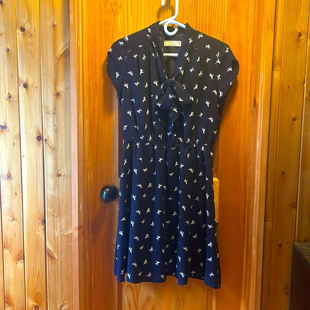 ANNIE - Unicorn, Collar, Cap Sleeve drawstring Midi Dress, Size: Med.